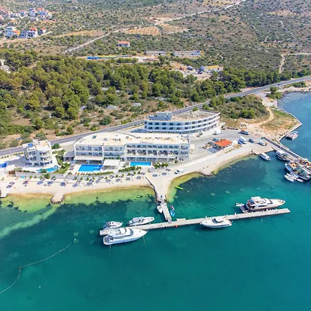 Perla Resort-2 By Interhome Апартаменты *